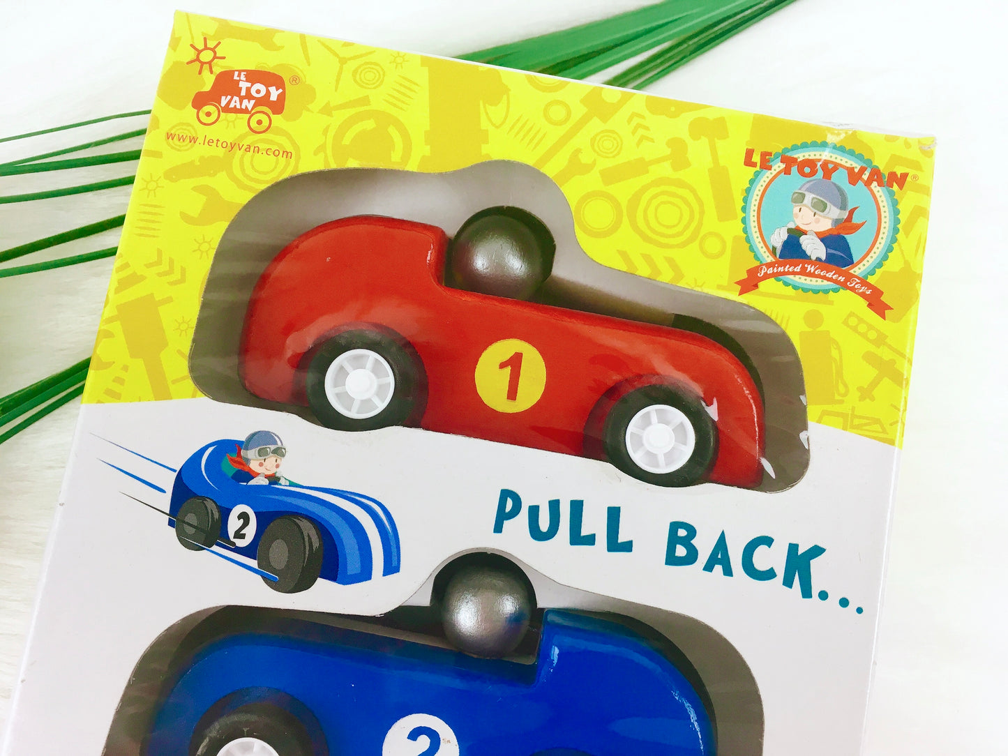Le Toy Van, Rückzugautos 3er Set, Rennautos, Holz