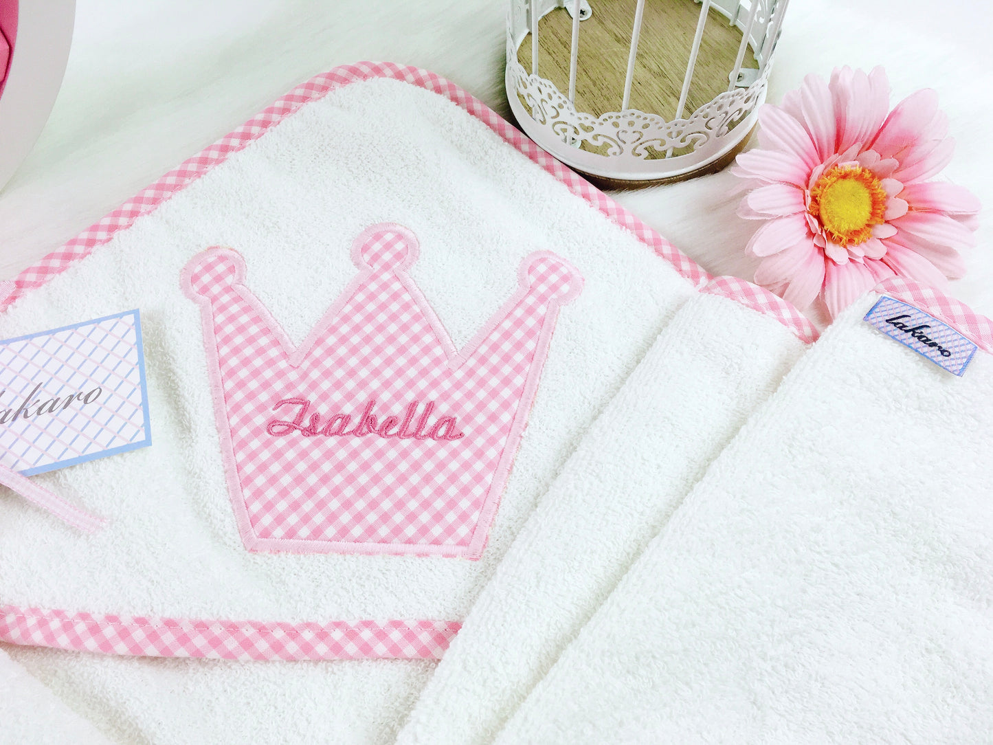 Kapuzen-Badehandtuch bestickt mit "Isabella", lakaro, rosa