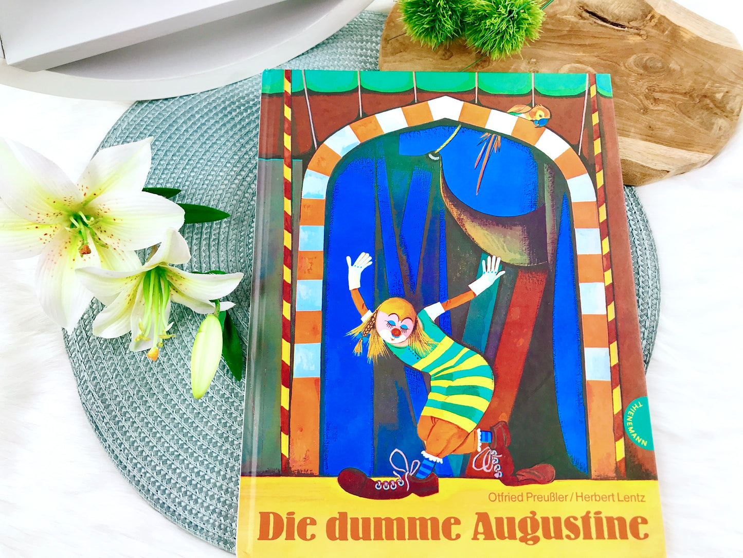 Buch „Die dumme Augustine“